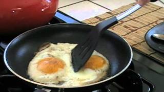 How toMake a Killer Fried Egg Sandwich [upl. by Menides592]