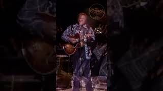 Roy Clark  Yesterday When I Was Young LIVE 1974 [upl. by Herb]