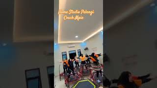 Serunya trampoline dance dress code orange hitam trampolinedance jumpfitness lompatlompat [upl. by Ibby144]