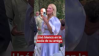 Mujer usó vestido blanco en una boda [upl. by Etyam726]