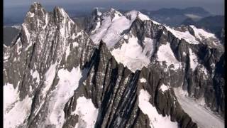 Swiss ViewFlug über die Schweizer Alpen [upl. by Hurlow]