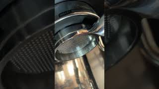 8 Bar pressure from Breville Barista Pro [upl. by Sclar]