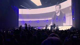 Patrick Bruel  Casser la voix With drunk female on stage Live Brussel 10102024 [upl. by Ahsyad]