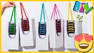 🛍 BOLSAS de PAPEL DIY súper Originales para REGALO 🛍 Cómo hacer BOLSAS caseras Estampadas FACILES [upl. by Kehsihba445]