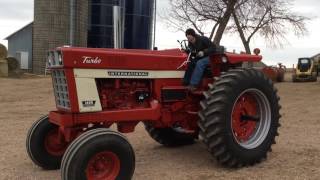 Restored IH 1466  Big Iron Auction  May 17 2017 [upl. by Brianne548]