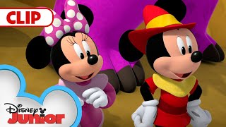 Farfus Family 🧚🏻 Mickey Mouse Funhouse  disneyjr [upl. by Ettennig]