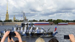 POUTINE ET LES DIRIGEANTS AFRICAINS A LA CÉLÉBRATIONS DE LA JOURNÉE DE LA MARINE À SAINTPÉTERSBOURG [upl. by Bromleigh628]