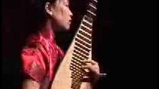 Chinese music  traditional pipa solo by Liu Fang 霸王卸甲 劉芳琵琶 [upl. by Nolahp767]