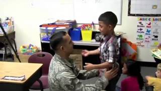 A Bonita Soldier Surprises Son at School [upl. by Jard827]