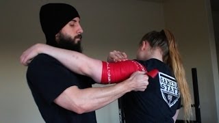 How To Voodoo Floss your Shoulder for FAST pain relief and Full ROM [upl. by Taber]