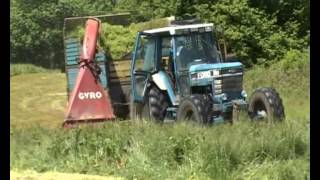 Ford 7910 with silgle chop at silage [upl. by Borden]