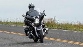 2022 BMW R 18 Transcontinental Review  MC Commute [upl. by Eelyek]