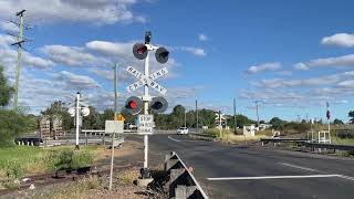 Single St Railway Crossing Werris Creek [upl. by Briant952]