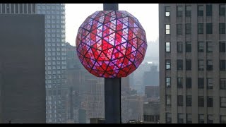 Los números de la fiesta de Año Nuevo en Times Square Nueva York [upl. by Ainit]