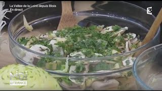 RECETTE  Salade ligérienne d’artichauts champignons et volaille [upl. by Aicre]