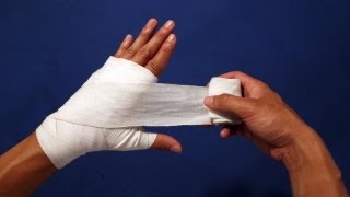 How to Wrap Your Hands  BOXING best method [upl. by Woodman57]