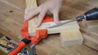 Bessey WS3 right angle woodworking clamp [upl. by Adnilav915]