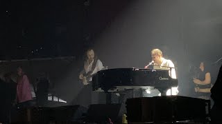 Wanda  Bei Niemand Anders live premiere  Stadthalle Wien 221223 [upl. by Ayotac]