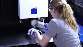 TRUMPF Laserschneiden TruLaser 1030 fiber – Robuste und wirtschaftliche Lasermaschine [upl. by Anak338]