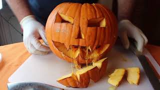 Come creare e tagliare la zucca di Halloween  Il Tutorial [upl. by Yrokcaz442]