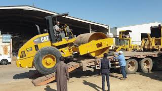 caterpillar transporting constructionmachinary Loading caterpillar road roller CS533E رصّاصة كات [upl. by Eizdnil]