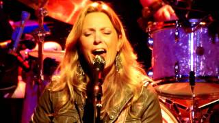 Tedeschi Trucks 102511 Everybodys Talkin [upl. by Immak]