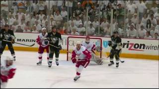 A Conn Smythe shift  Henrik Zetterberg 2008 playoffsseries against Pittsburgh [upl. by Mcneely36]