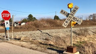 Unusual Railroad Crossing With Crossbuck Flashing Lights Weird Level Railway Crossing In Columbus [upl. by Rudich]