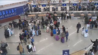 Atlanta Airport Delays tips for holiday travelers [upl. by Doone806]