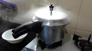 Pressure Cooker Visual Sound Effect [upl. by Evelin]