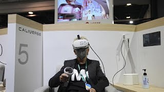 Les robots au cœur du salon CES de Las Vegas [upl. by Oyr]