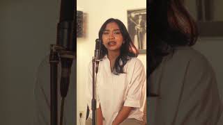 Untungnya Hidup Harus Tetap Berjalan Bernadya Cover  Shakila [upl. by Lepper790]