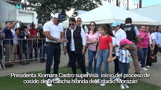 Presidenta Xiomara Castro supervisando el cosido de la grama hibrida del Estadio Morazan [upl. by Arleyne925]