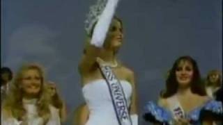 Lorraine Downes  New Zealand  Miss Universe 1983  Farewell Walk [upl. by Adnoryt]