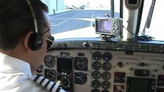 ENGINE START PROCEDURES BEECHCRAFT KING AIR 90 COCKPIT VIEW [upl. by Timothee]