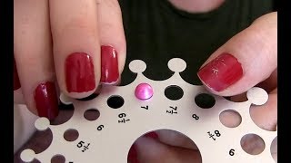 How to Size an Akoya Oyster Pearl  Maddies Pearls Teaches You How to Use a Pearl Size Gauge [upl. by Ahsied399]