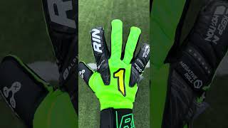 VENGADOR ALPHA PREMIUM guantes futbol [upl. by Born]