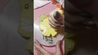 Mothers Day Class yellow flower allgoodthingscookies cookiedecoratingvideos hartsellealabama [upl. by Ervine]