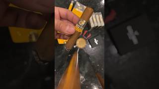 تقييم سيجار كوهيبا سيجلو 1  Cohiba siglo 1 cigar review egyptiancigarclub explore [upl. by Kcinomod]