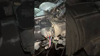 How To Clean Mass Airflow Sensor  Poor Pickup issues massairflow short shorts [upl. by Ilrahs986]