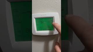 Honeywell Home RTH6580WF Wi Fi 7 Day Programmable Thermostat Review [upl. by Aciruam]