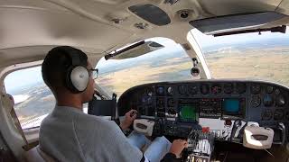 Cessna 414 Final Approach into Havana MUHA with Cockpit Audio [upl. by Bowrah901]