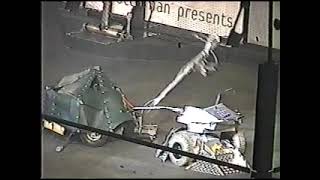 Robot Wars 1997 Heavyweight match Tallywhacker versus Tazbot [upl. by Afihtan]