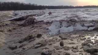 Huge chunks of ice on the Maumee river THE AWESOME POWER OF THE MIGHTY MAUMEE RIVER [upl. by Suellen]