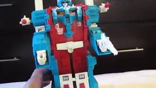 Transformers G1 Ultra Magnus review [upl. by Clevie]