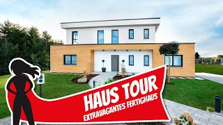 Fertighaus extravagant So ein Haus mit Flachdach habt ihr noch nie gesehen Haustour Fingerhut Haus [upl. by Lednyk116]