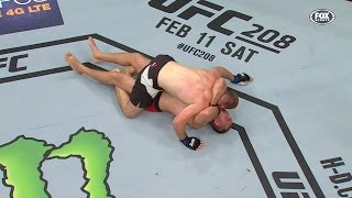 First Ezekiel Choke in UFC History Feat Vince Vaughn [upl. by Sedlik769]