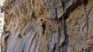 Escalada en Salvatierra de Esca  Un tío completo 7b [upl. by Alyakim]