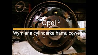 Opel  Wymiana cylinderka hamulcowego [upl. by Anitram]