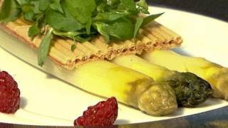 Asperges blanches crème fraiche au vinaigre de framboises par Thomas Boullault [upl. by Jaf]